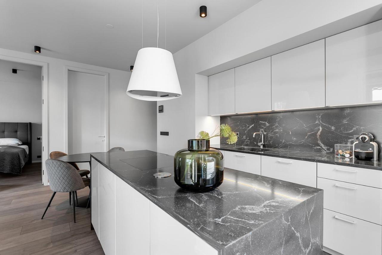 Modern Apt In Central 레이캬비크 외부 사진