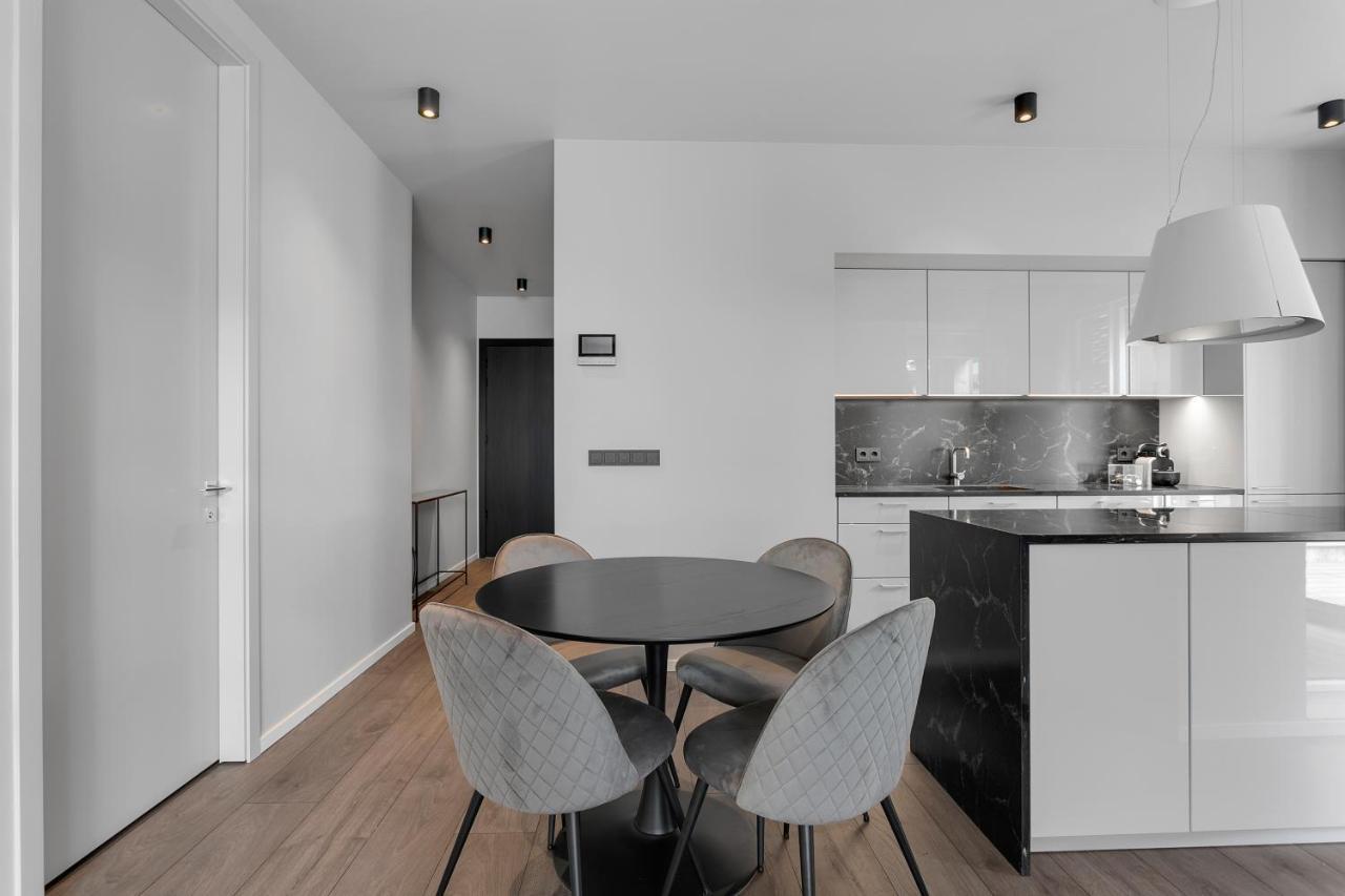 Modern Apt In Central 레이캬비크 외부 사진